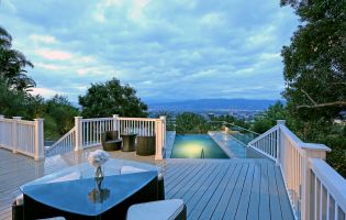Get a Piece of the Hamptons in Hollywood