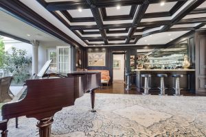Property Observer : 808 N. Alpine