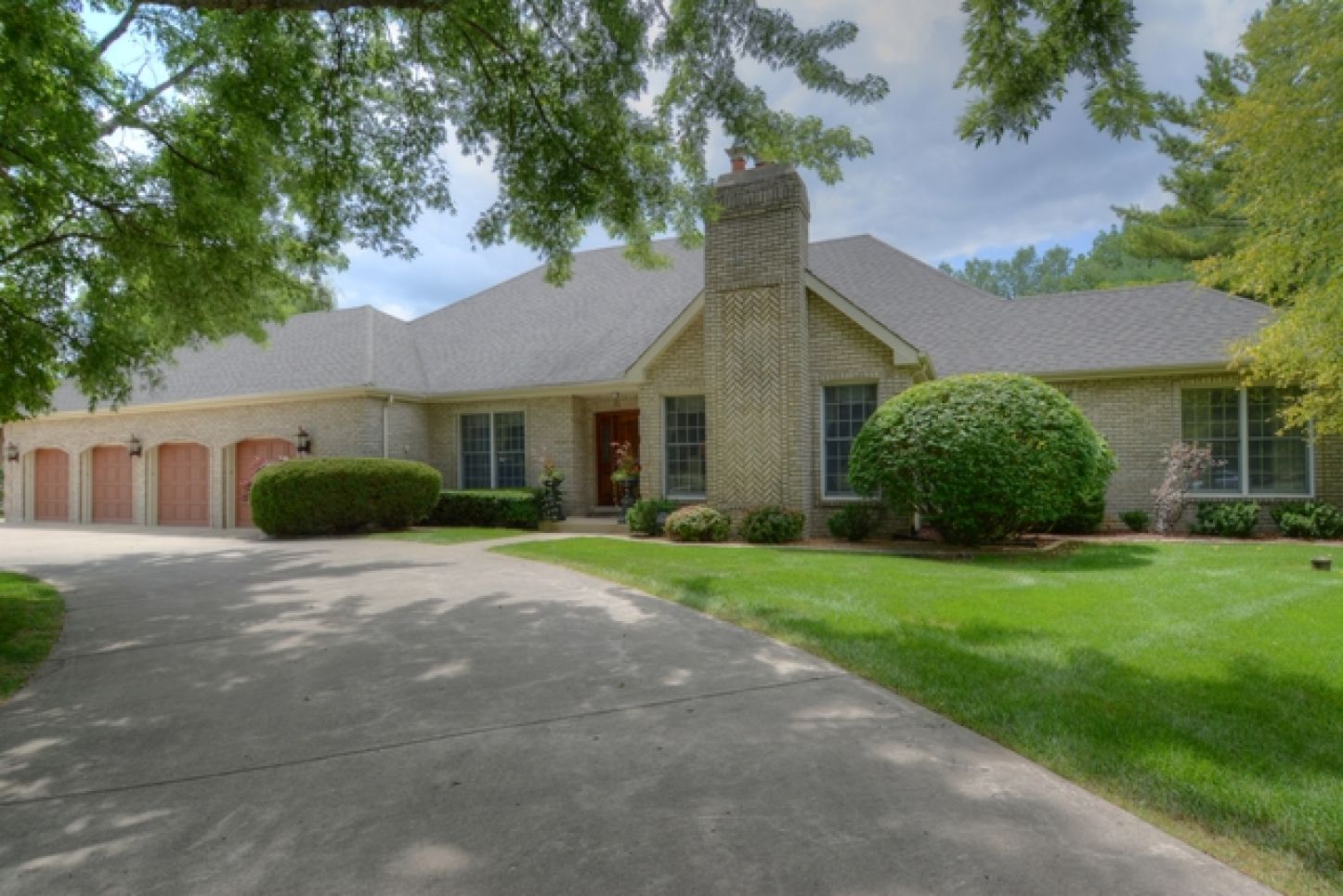 4N260 Woodland Trail West, Wayne