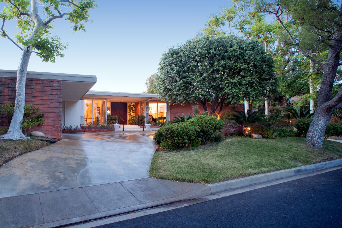 Benton & Park, 1969 | Trousdale Estates Beverly Hills CA | Jonah Wilson